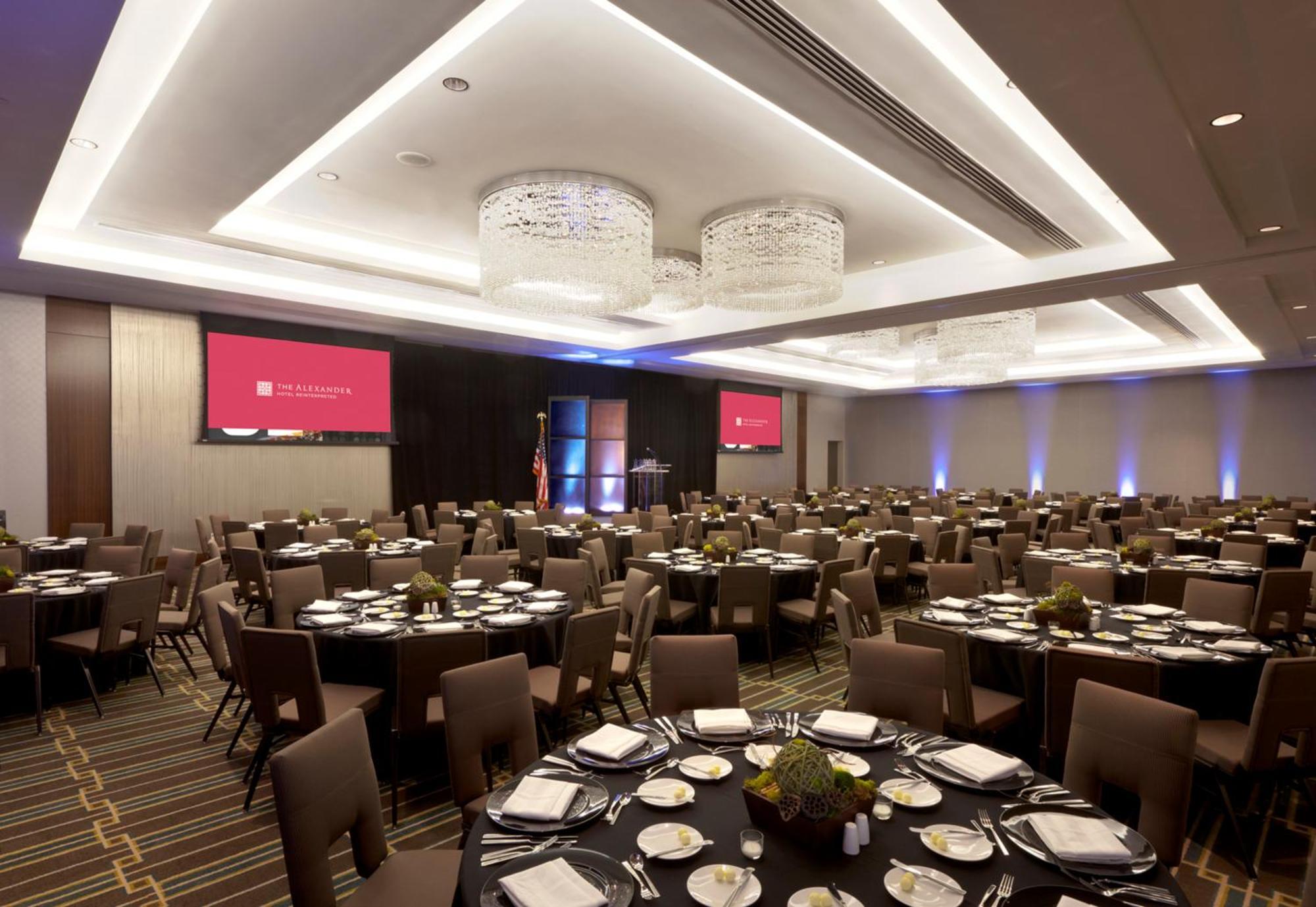 The Alexander Hotel Индианаполис Екстериор снимка