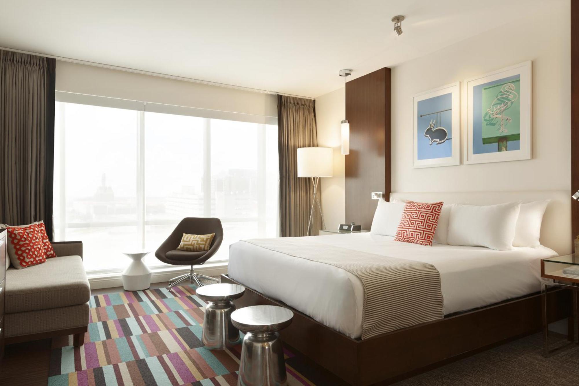 The Alexander Hotel Индианаполис Екстериор снимка