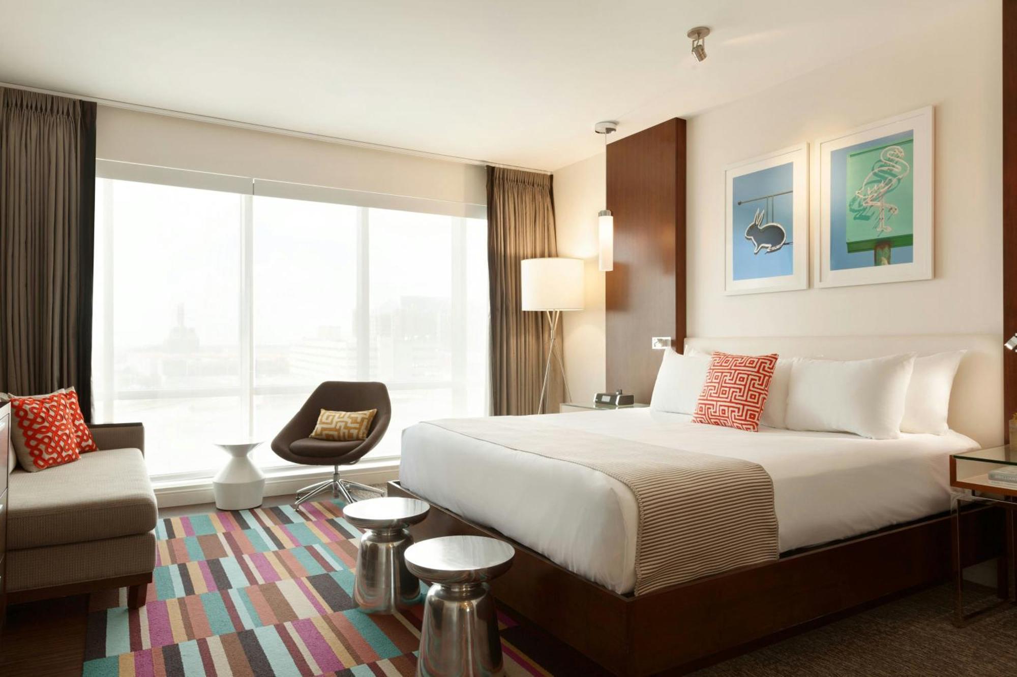 The Alexander Hotel Индианаполис Екстериор снимка