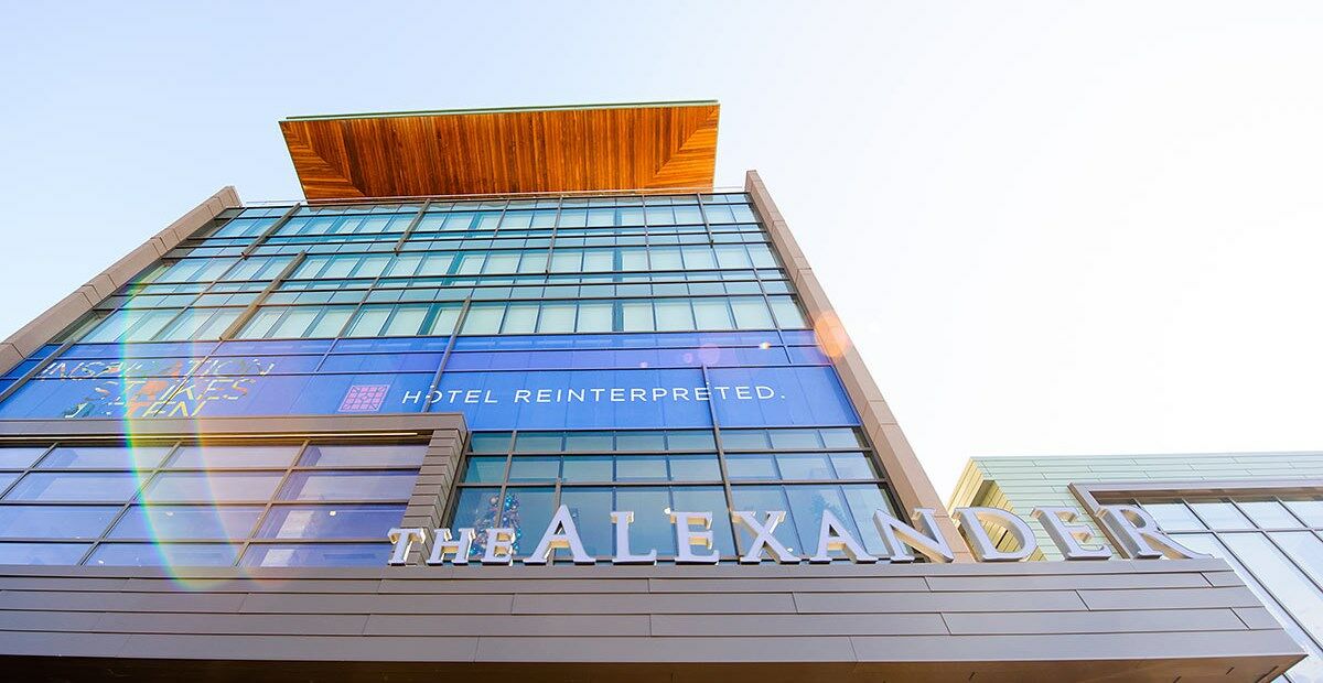 The Alexander Hotel Индианаполис Екстериор снимка
